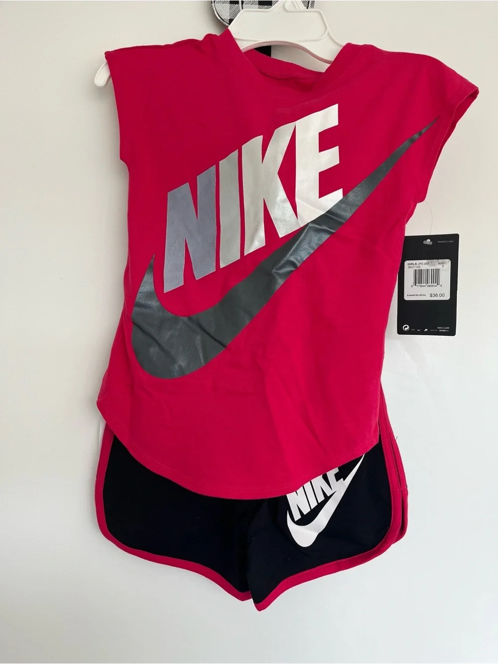 Nike Kids Hot Pink/Black Set with Silver Logo Size 5 NWT